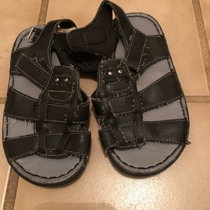 Boys sandals size 11